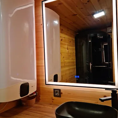 Town House, Free Parking *