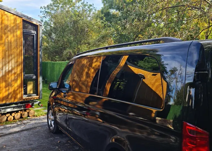 Town House, Free Parking Apartment